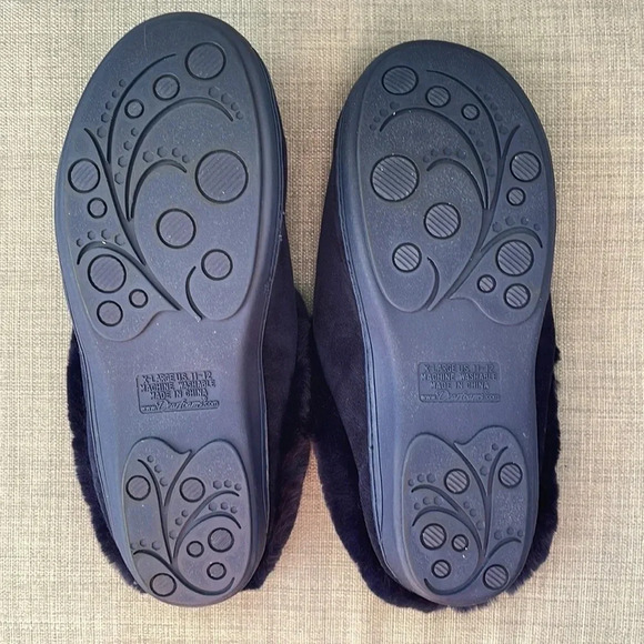 Dearfoam Signature Women's Slippers - Picture 4 of 8